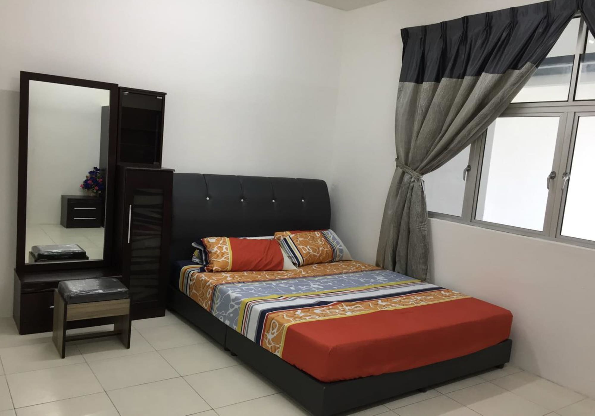 Bistari Homestay Parit Raja Uthm מראה חיצוני תמונה